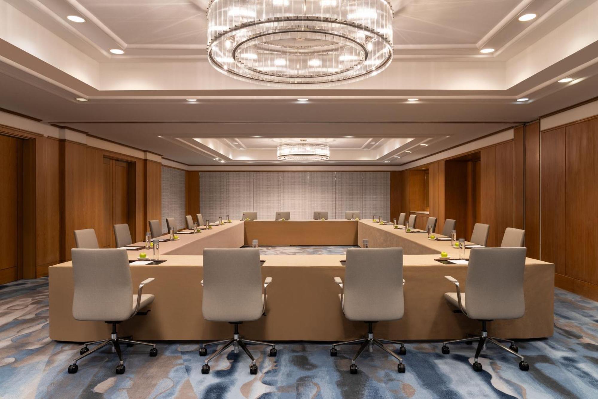 The Ritz-carlton, Lauderdale Hotel 5*