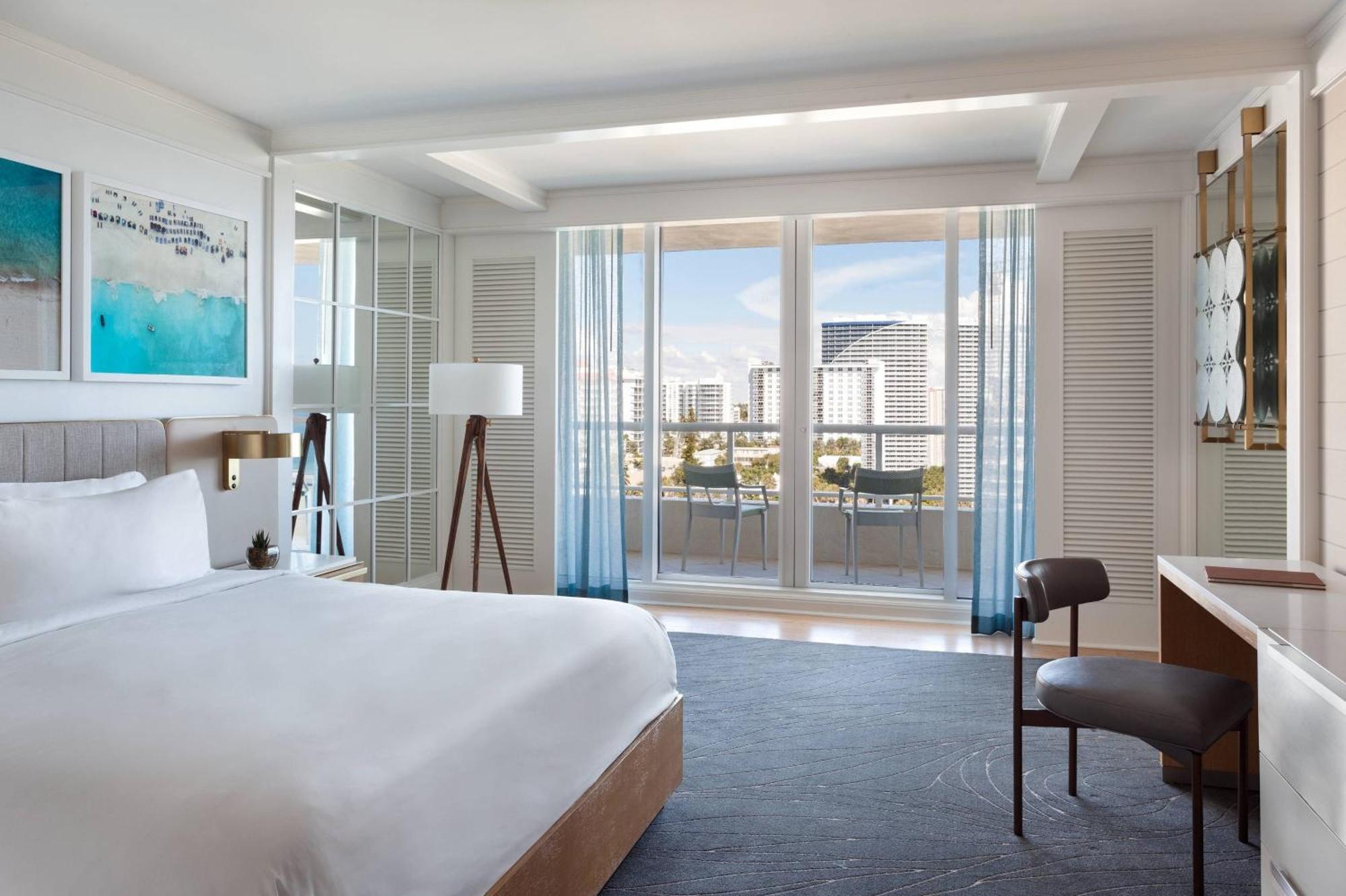 The Ritz-carlton, Lauderdale Hotel 5*
